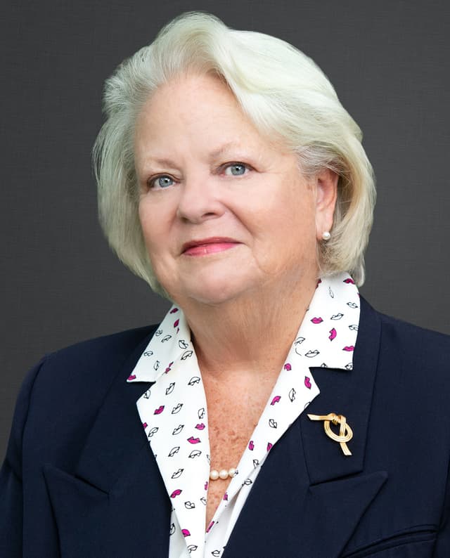 Rep. Mary Margaret Oliver headshot