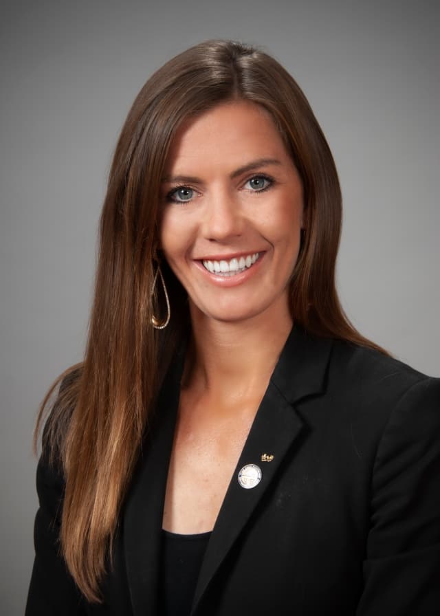 Rep. Jena Powell headshot