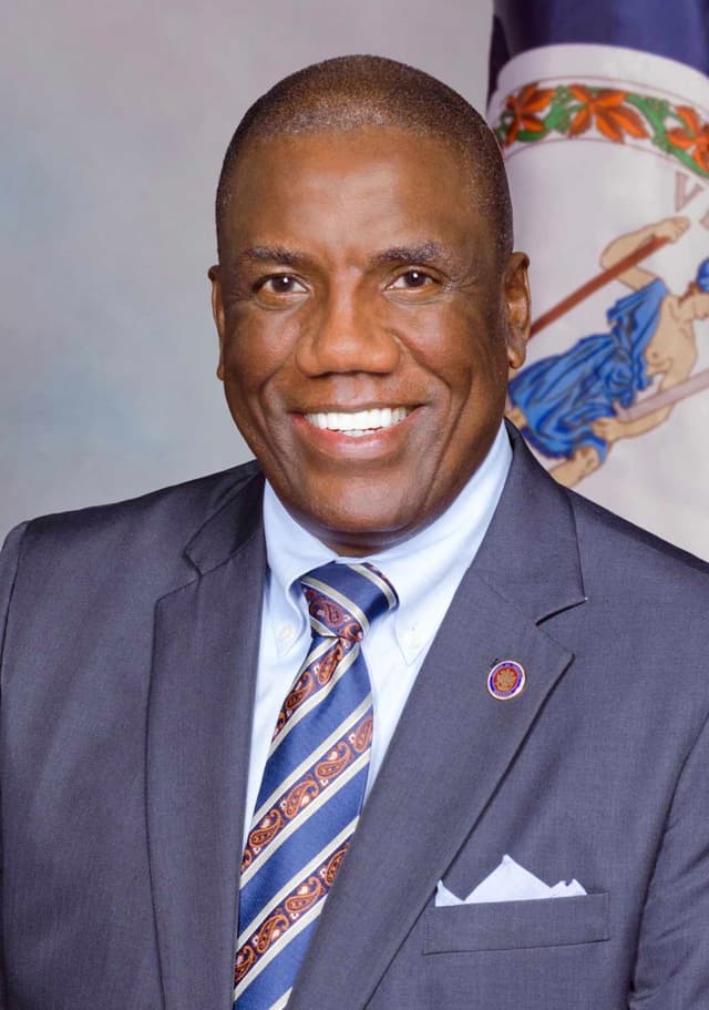 Sen. Lionell Spruill Sr. headshot