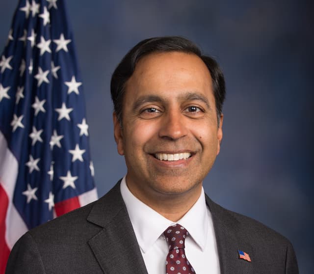 Rep. Raja Krishnamoorthi headshot