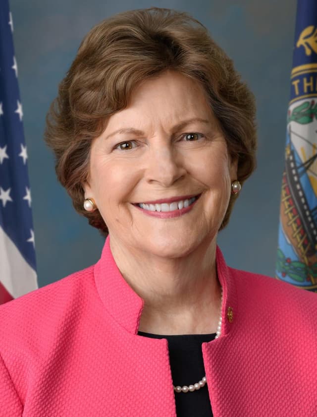 Sen. Jeanne Shaheen headshot