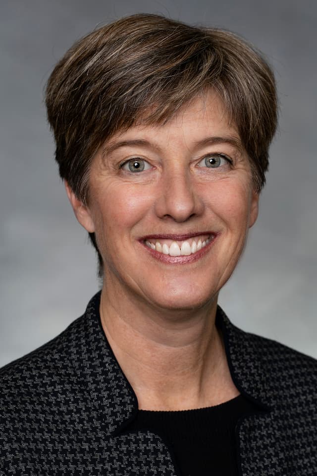 Sen. Julie Mayfield headshot