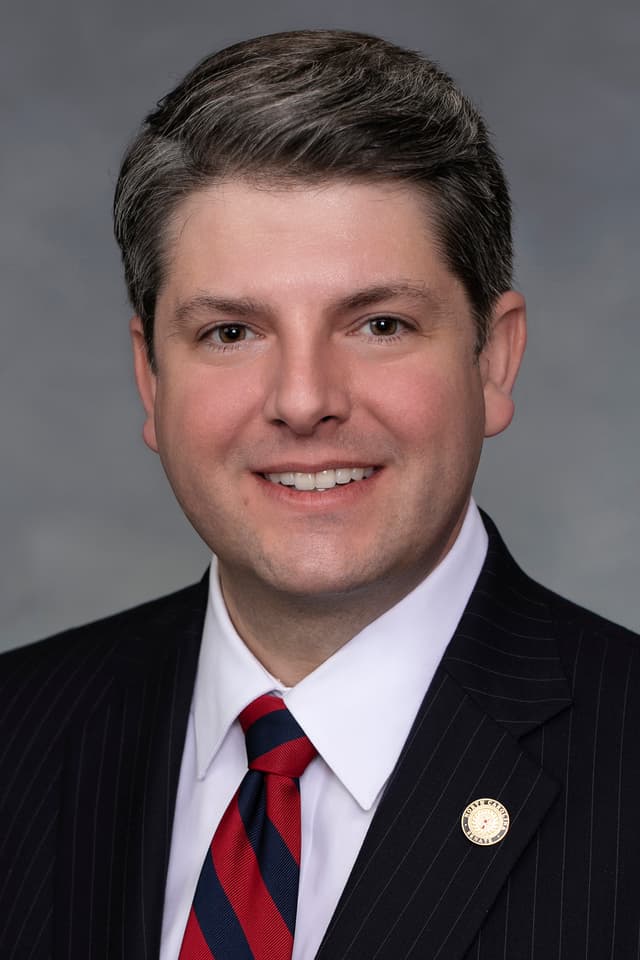 Sen. Brad Overcash headshot