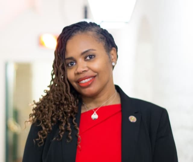 Rep. Shayla Davis headshot